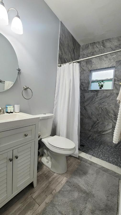 Beachway Inn Лантана Екстер'єр фото