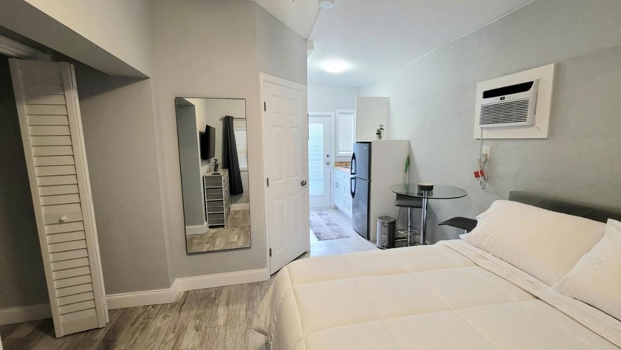 Beachway Inn Лантана Екстер'єр фото